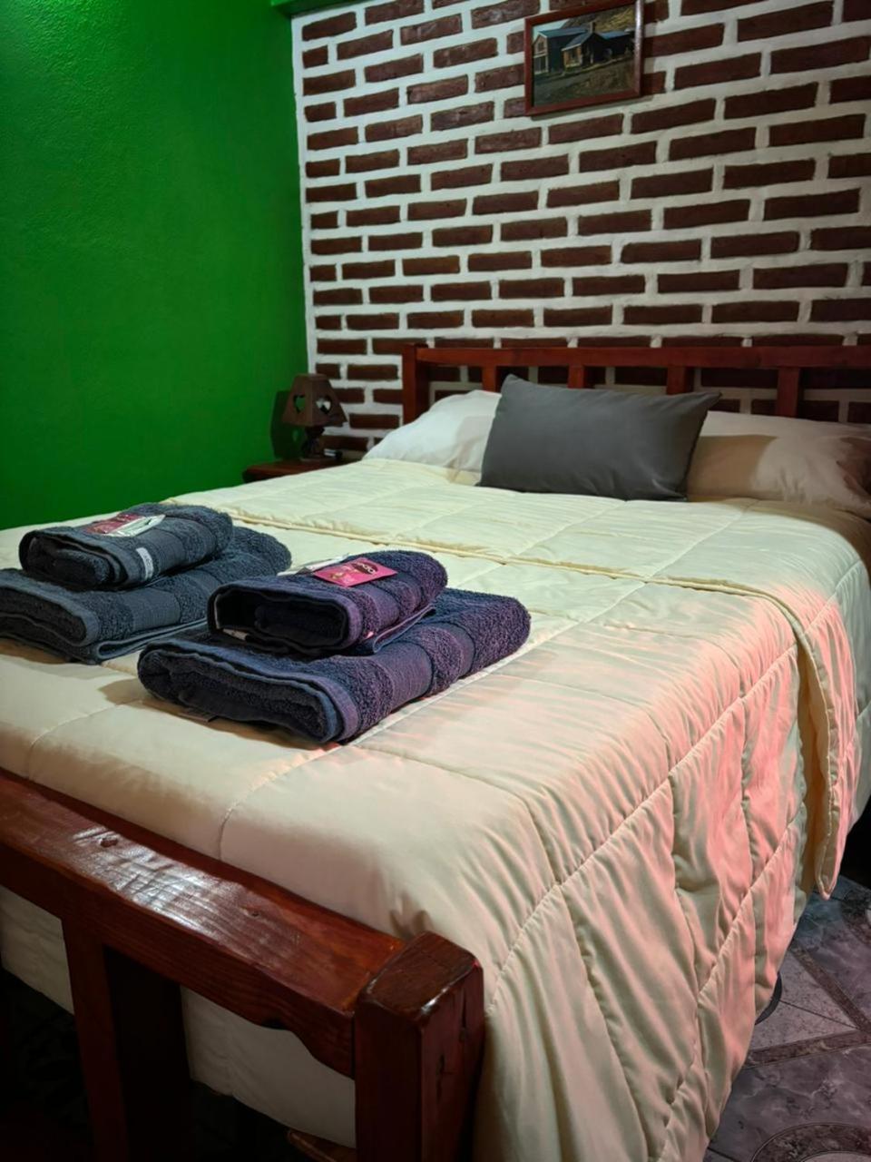 Hostel Luna Country إل تشالتين المظهر الخارجي الصورة